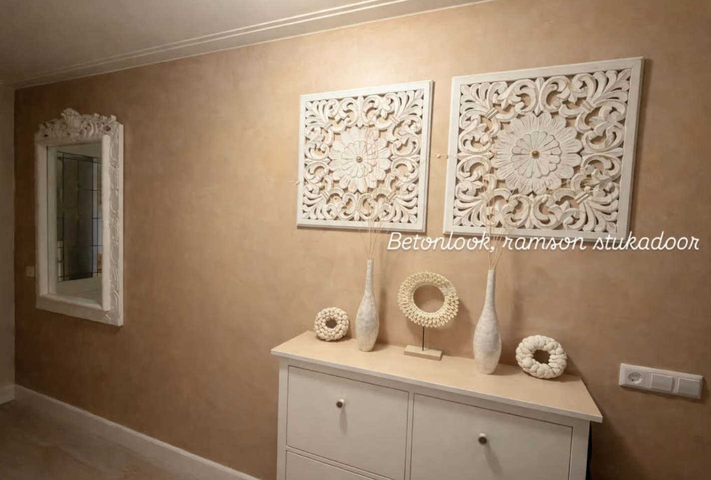 Gang wand afwerken met betonlook